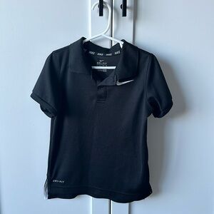 Nike youth golf shirt - size 7